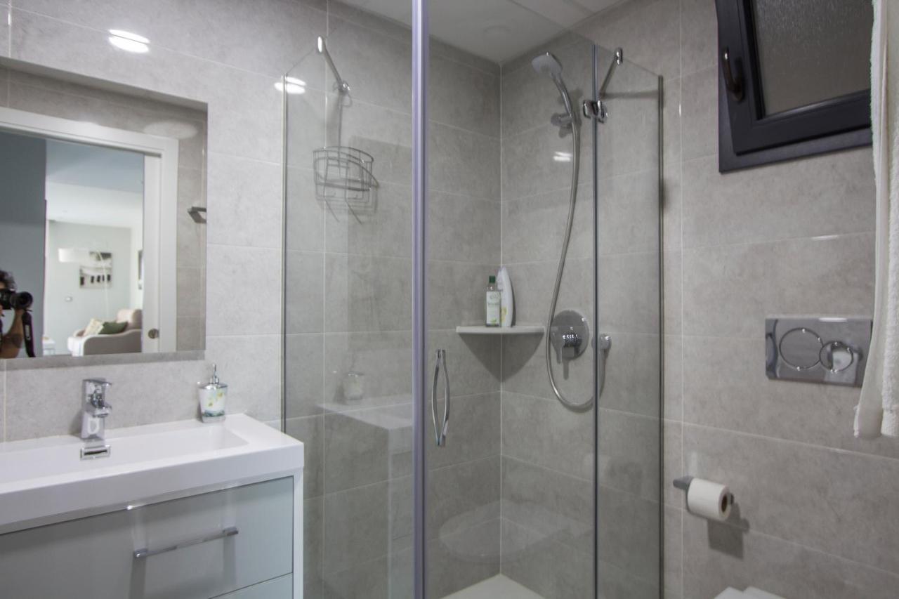Infinity Luxury Sea View Apartment With Private Garden Arenales del Sol Exterior photo
