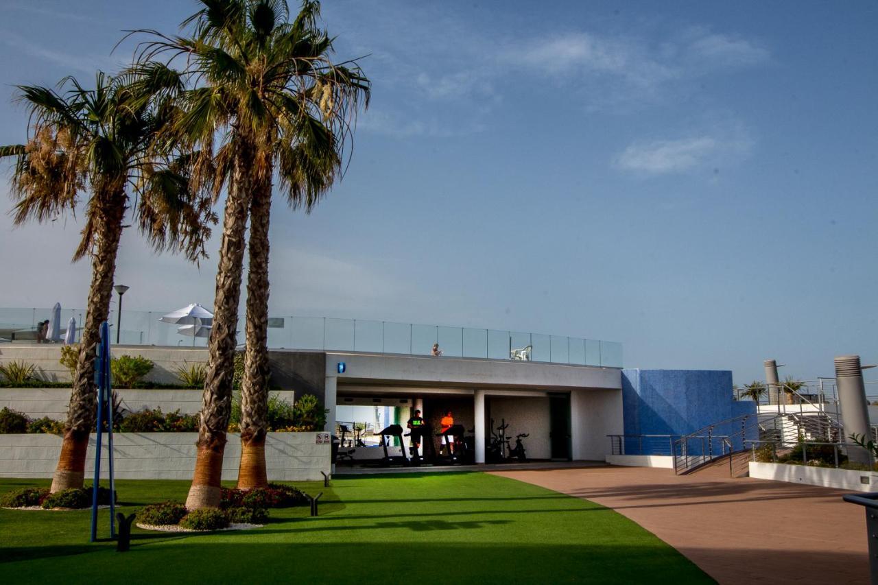 Infinity Luxury Sea View Apartment With Private Garden Arenales del Sol Exterior photo